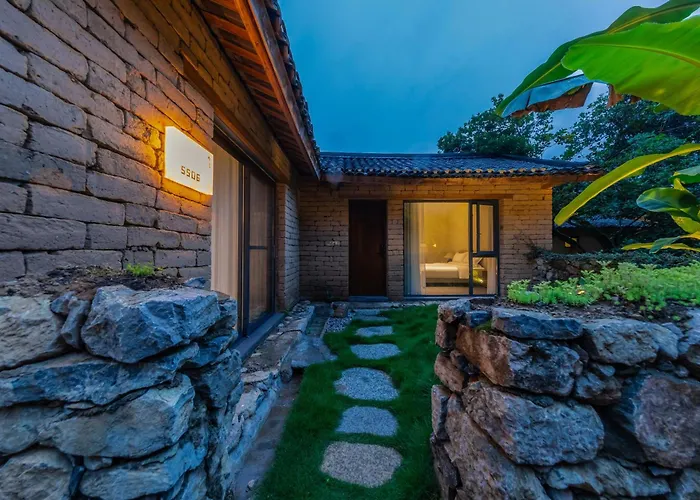 Yangshuo Qilu Ancient Village Hotel阳朔七庐古村落酒店